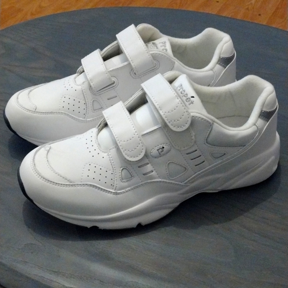 Propét stability walker strapped shoes